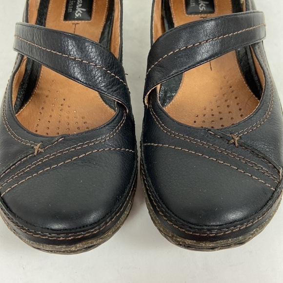 Clarks Genuine Leather SZ 8 Narrow Closed Toe Strap Slip On Comfort Loafer Shoes - Picture 4 of 16